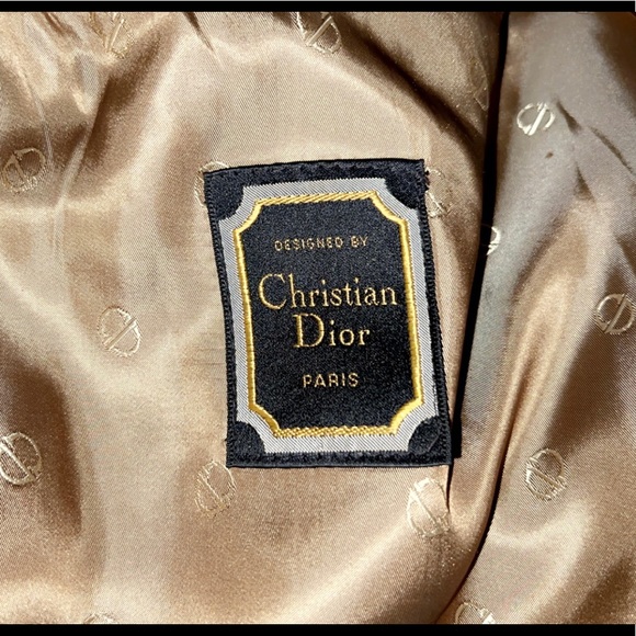 CHRISTIAN DIOR Men’s Khaki Trench Coat - Picture 10 of 10